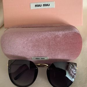 Mouth Miu Black Cat Eye Sunglasses